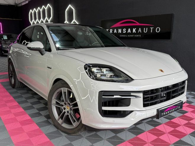 Porsche Cayenne COUPE E-Hybrid 470 3.0 V6 ~ Pneumatique  Gris de 2024