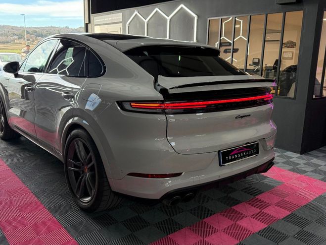Porsche Cayenne COUPE E-Hybrid 470 3.0 V6 ~ Pneumatique  Gris de 2024