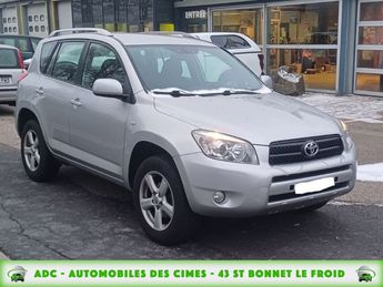  Voir détails -Toyota RAV 4 III PHASE 1 152 VVT-I VX BVA 4X4 à Saint-Bonnet-le-Froid (43)