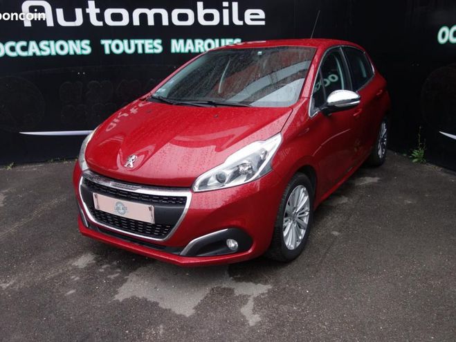 Peugeot 208 1.2 VTI 82ch BVM5 ALLURE Rouge de 2015