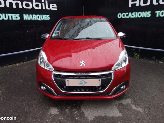 Peugeot 208 1.2 VTI 82ch BVM5 ALLURE Rouge de 2015