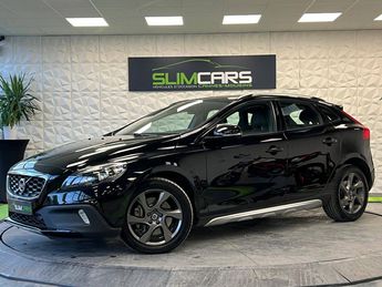 Voir détails -Volvo V40 Cross Country T4 AWD 190ch Summum Geartr à Mougins (06)