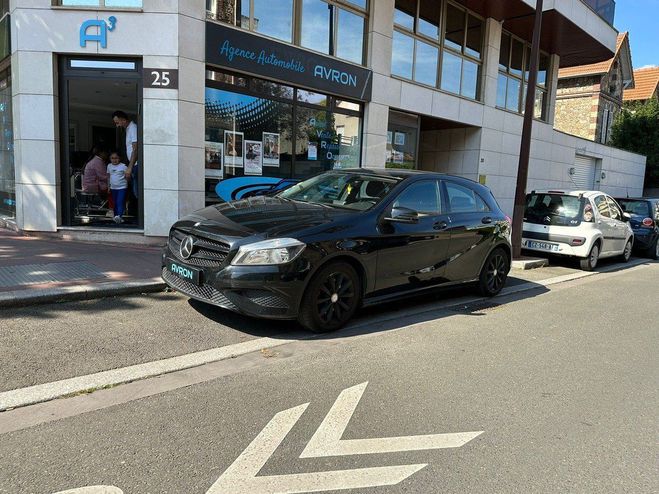 Mercedes Classe A III (2) 200 D SENSATION 7G-DCT Noir Laqu de 2015