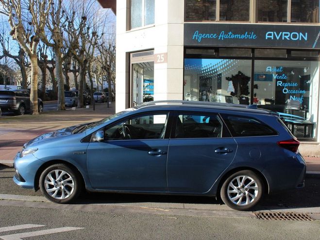 Toyota Auris II (2) TOURING SPORTS HYBRIDE 136 DYNAMI Bleu Mtallis de 2016