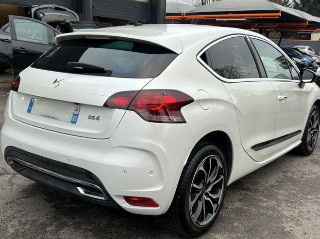 Citroen DS 4 PHASE 2 SPORT CHIC 1.6 THP 165 Cv BOIT Blanc de 2016