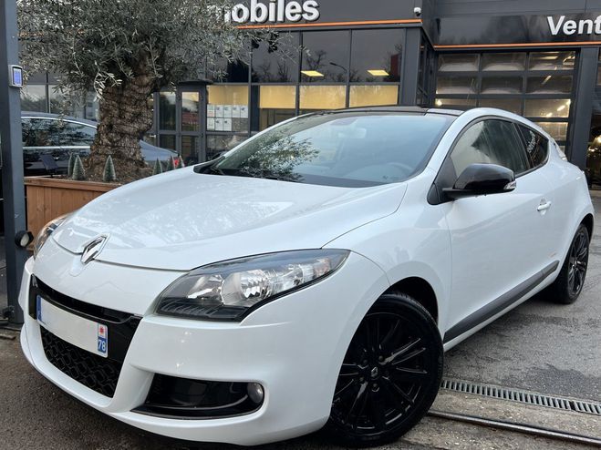 Renault Megane 3 III COUPE MONACO GP N* 1869 1.9 DCI 13 Blanc de 2011