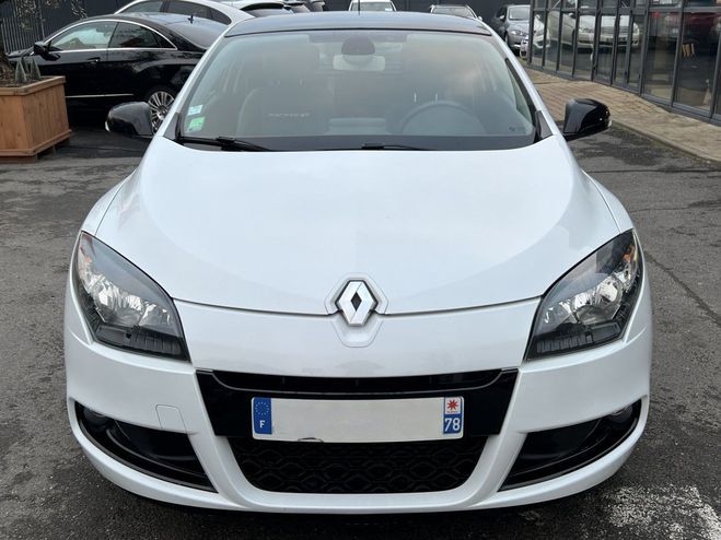 Renault Megane 3 III COUPE MONACO GP N* 1869 1.9 DCI 13 Blanc de 2011