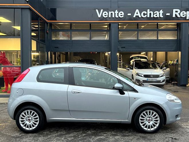 Fiat Grande Punto 1.3 MULTIJET 75 Cv CLIMATISATION BLUETOO Gris de 2009