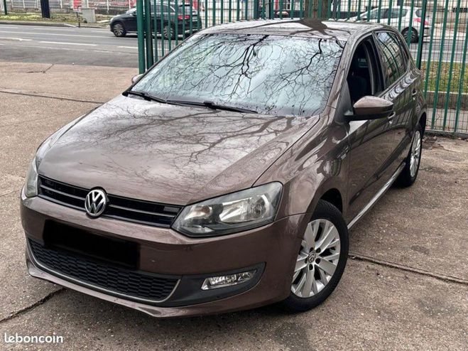 Volkswagen Polo 5 portes 1.6 TDI 90CV anne 06-2013 76.0 Marron de 2013