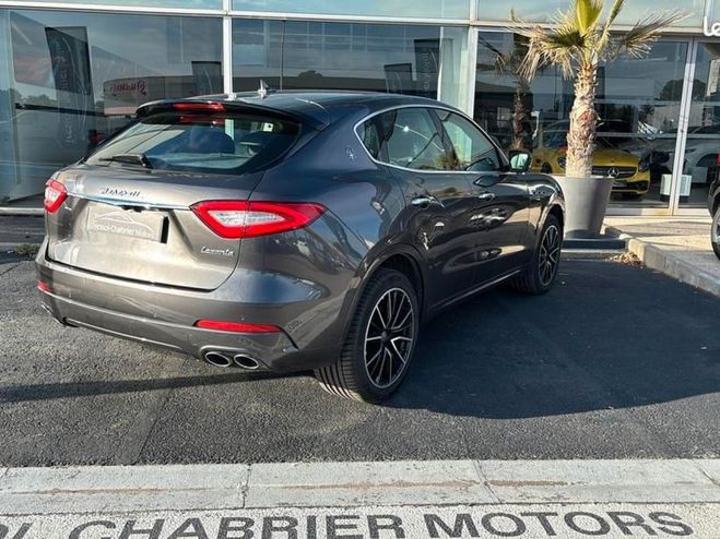 Maserati Levante Diesel 3.0 V6 Turbo 275 GranSport Gris de 2017