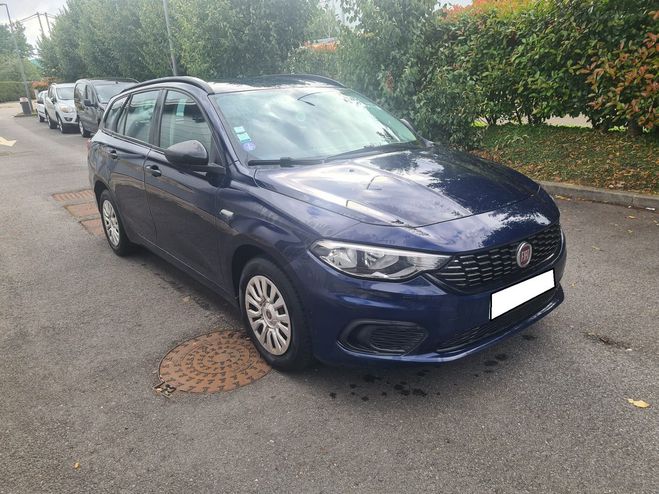 Fiat Tipo SW 1.4 95 CVX CRIT N 1 95  Bleu de 2017