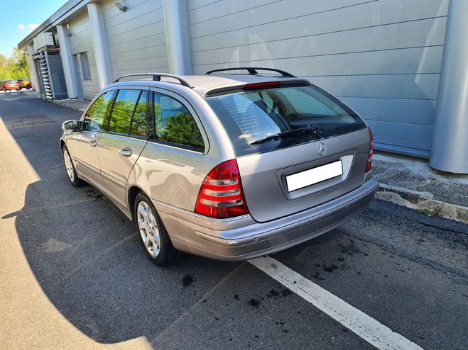 Mercedes Classe C c220 cdi boite AUTOMATIQUE break 9 CV Beige de 2004