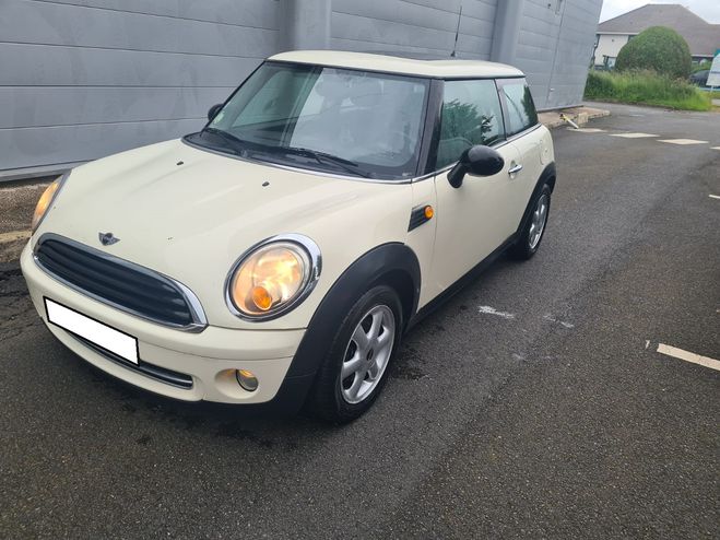 Mini Mini 95 CV COOPER ONE 5490 Blanc de 2008