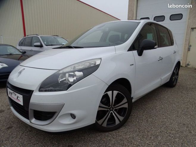 Renault Scenic III 1.6 DCI 130CH ENERGY BOSE ECO Blanc de 2011