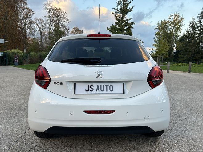 Peugeot 208 (2) 1,2 PURETECH 110 S&S ALLURE BUSINESS Blanc de 2018