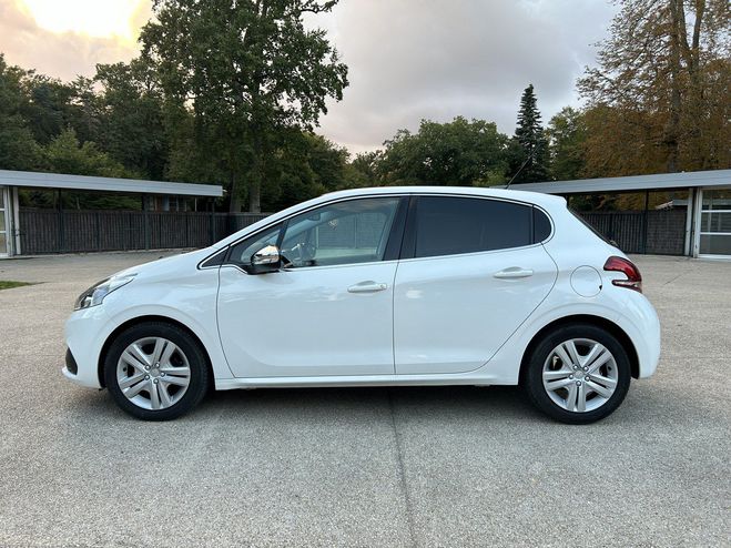 Peugeot 208 (2) 1,2 PURETECH 110 S&S ALLURE BUSINESS Blanc de 2018