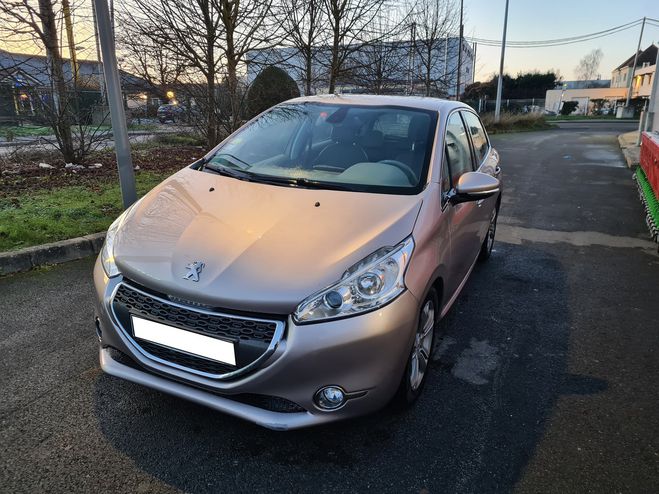 Peugeot 208 1.6 HDI  92 ALLURE  5 PORTES OPTIONS CUI Gris de 2012