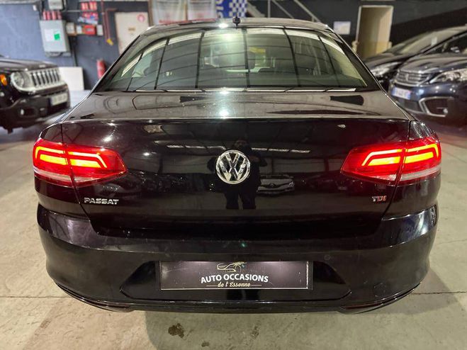 Volkswagen  Passat VIII 1.6 TDI 120ch BlueMotion Technology NOIR de 2017