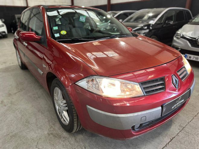 Renault  Megane II 2.0 16v 136ch Luxe Dynamique ROUGE CLAIR de 2005