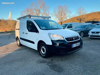  Voir détails -Peugeot Partner 1.6 hdi 100cv -garantie- à Algrange (57)