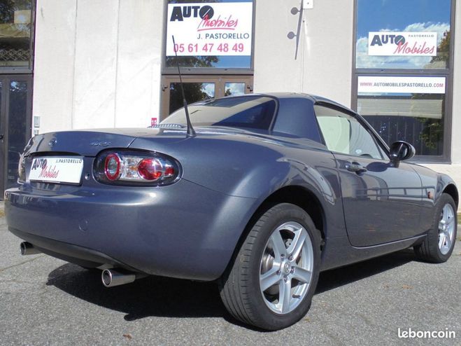 Mazda MX5 5 ROADSTER COUPE 126 CH ELEGANCE CUIR 1 Gris de 2007