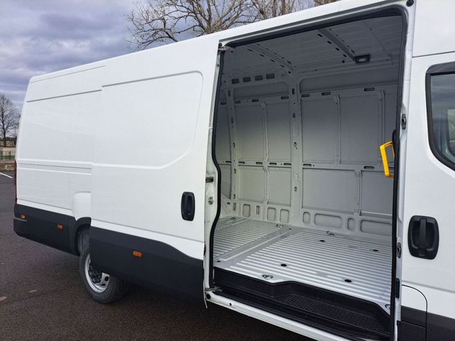 Iveco Daily FOURGON 35S18 A8 L4 Blanc de 2024
