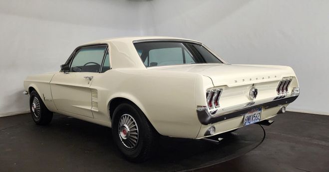 Ford Mustang  Blanc de 1967