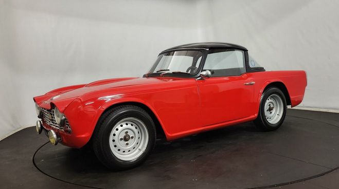 Triumph TR4  Rouge de 1963