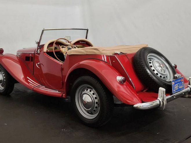 MG TF 1500 Rouge de 1954