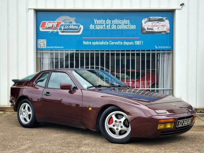 Porsche 944 Turbo Bordeaux de 1986