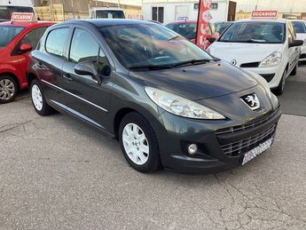  Voir détails -Peugeot 207 1.4 VTI Tendance à Calais (62)
