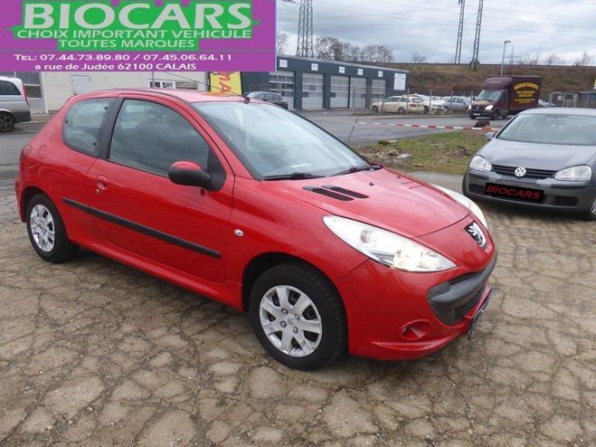 Peugeot 206 + Basis Rouge Laqu� de 2011
