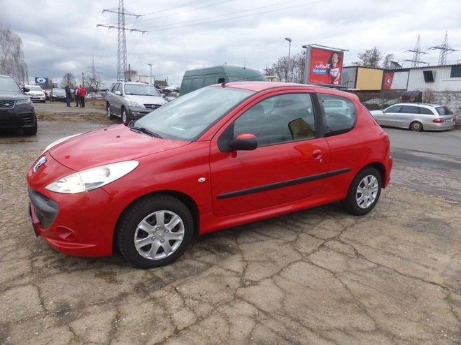 Peugeot 206 + Basis Rouge Laqu� de 2011