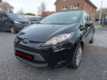  Voir détails -Ford Fiesta 1.25 Trendline à Calais (62)
