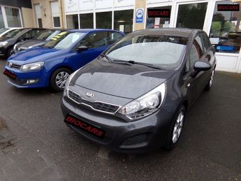  Voir détails -Kia Rio 1.1CRDI à Calais (62)