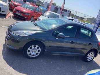  Voir détails -Peugeot 207 1.4 HDI Tendance Excellent Etat Carnet G à Calais (62)
