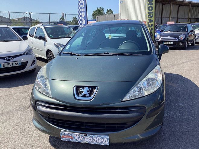 Peugeot 207 1.4 HDI Tendance Excellent Etat Carnet G Gris de 2010