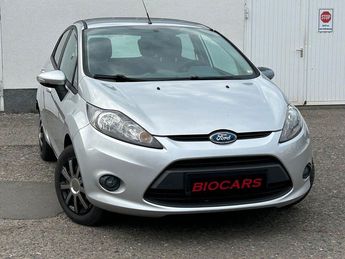  Voir détails -Ford Fiesta 1.4 TDCI Trend à Calais (62)