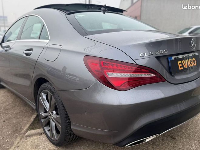 Mercedes Classe CLA Classe Mercedes COUPE 1.6 200 155 SENSAT Gris de 2019