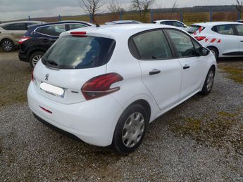  Voir détails -Peugeot 208 AFFAIRE 1.6 BLUE HDI 75CH PACK CLIM 5 PO à Harol (88)