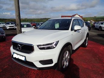 Voir détails -Volvo XC40 2.0 D3 ADBLUE 150CH MOMENTUM BV6 à Harol (88)