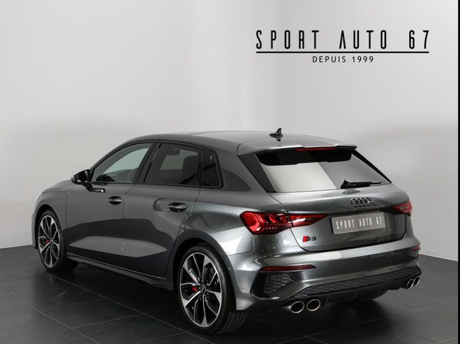 Audi S3 QUATTRO 4 cylindres 2.0L turbo Gris Daytona de 2022