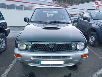  Voir détails -Nissan Terrano 2.7 TDI 125CH SE 3P à Murat (15)