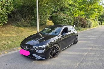  Voir détails -Mercedes Classe A 200 AMG Line, noir, 9 cv, 5 portes, prem à  La Seyne-sur-Mer (83)