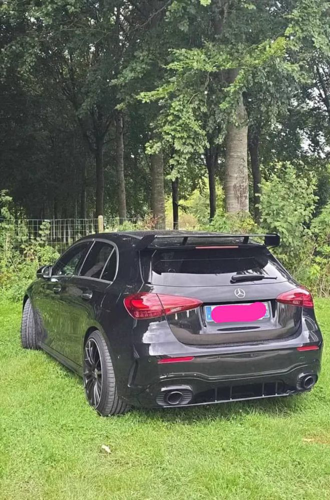 Mercedes Classe A 200 AMG Line, noir, 9 cv, 5 portes, prem Noir  de 2023