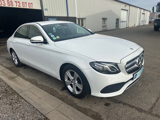 Mercedes Classe E E220 CDI AVANTGARDE 9G-TRONIC BLANC POLAIRE de 2016