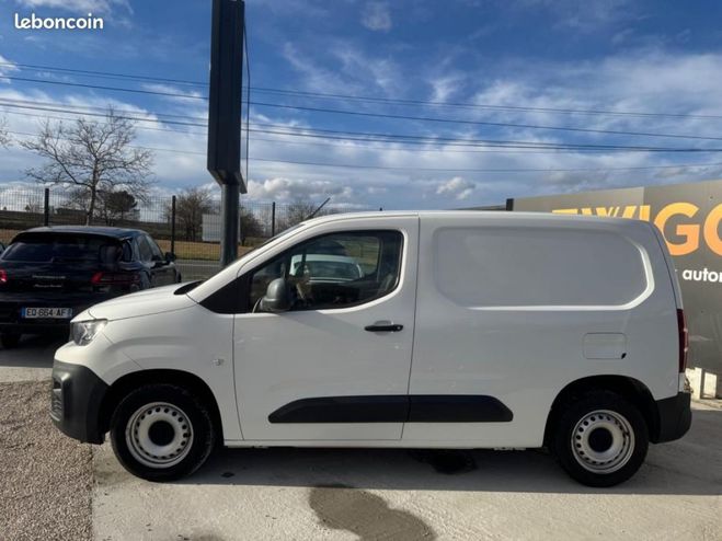 Peugeot Partner VU FOURGON 1.6 HDI 100 ch PREMIUM ATTELA Blanc de 2019