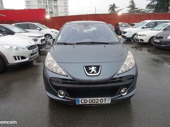  Voir détails -Peugeot 207 1.6 VTI 16V PREMIUM 3P à Villefranche-sur-Sane (69)