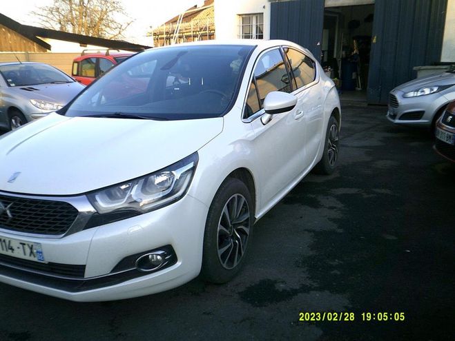 Citroen DS4 DS 4 1.6l hdi 120cv so chic (2016) Blanc de 2016