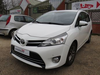  Voir détails -Toyota Verso 112 D-4D FAP FEEL 5PL à Dourdan (91)
